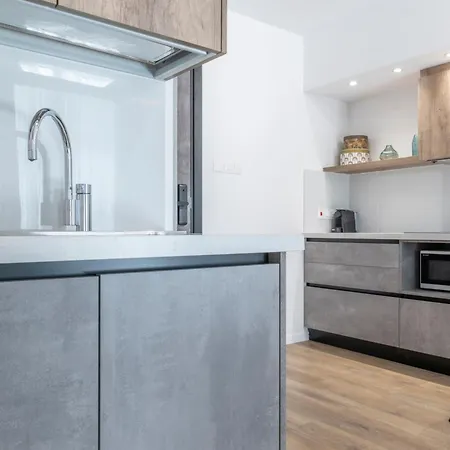 Aparthotel 26 Limasol