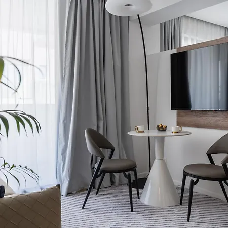 26 Aparthotel 4*