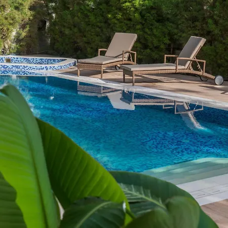 26 Aparthotel Limasol