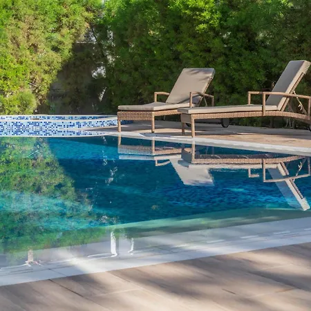 26 شقة فندقية 4*