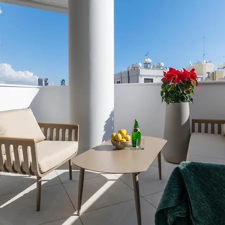 26 Aparthotel